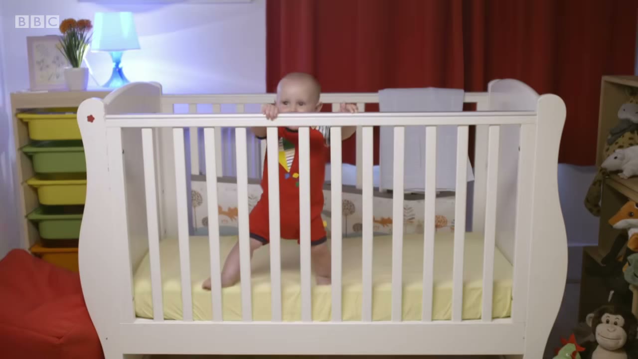 截图：Baby bed.