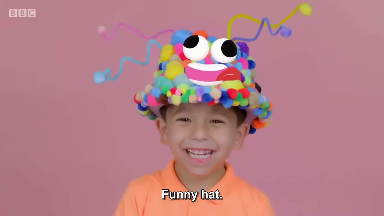 截图：Funny hat.
